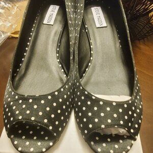Never worn shoes